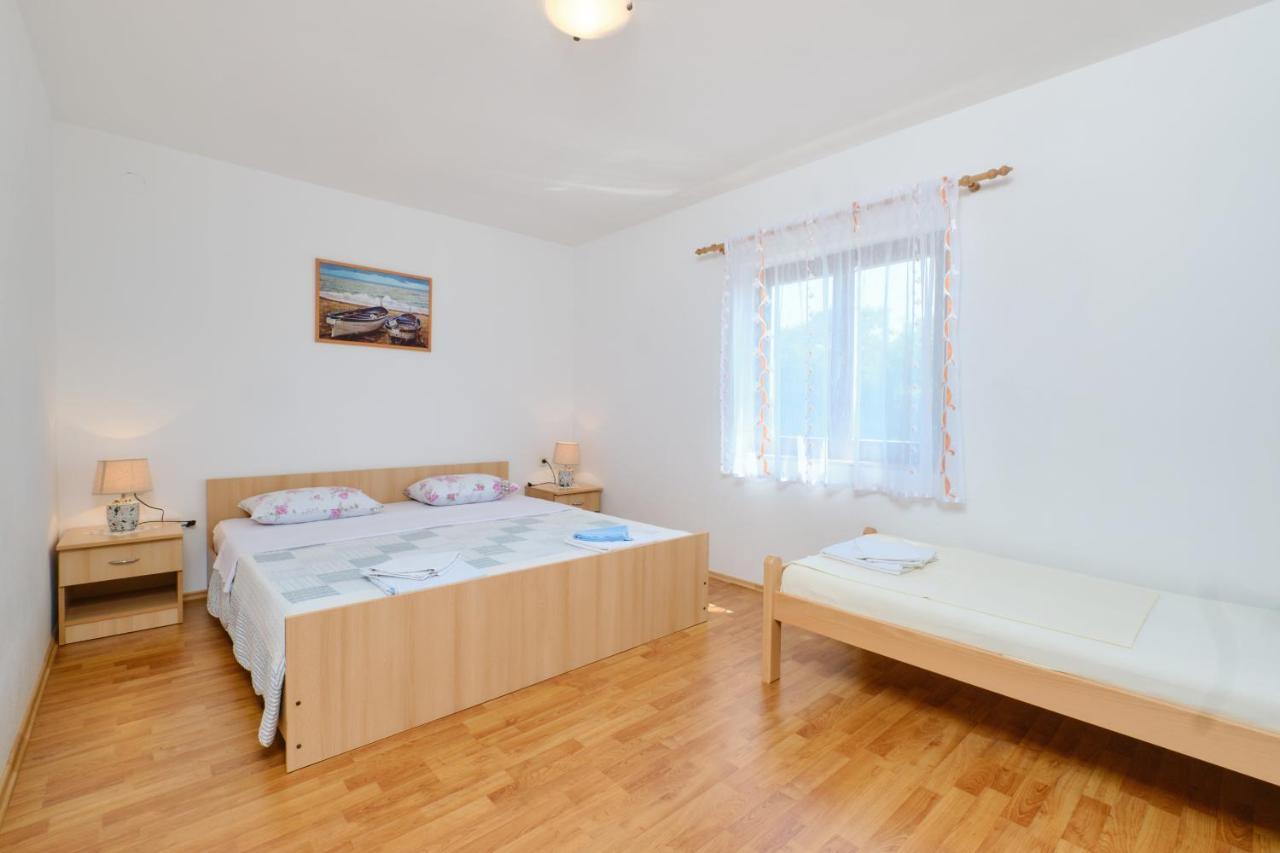 Apartments With A Parking Space Cunski, Losinj - 7867 Exterior foto